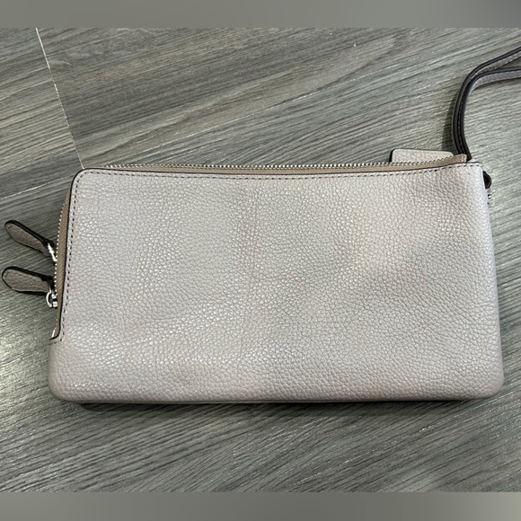Coach Wristlet - Picture 4 of 4